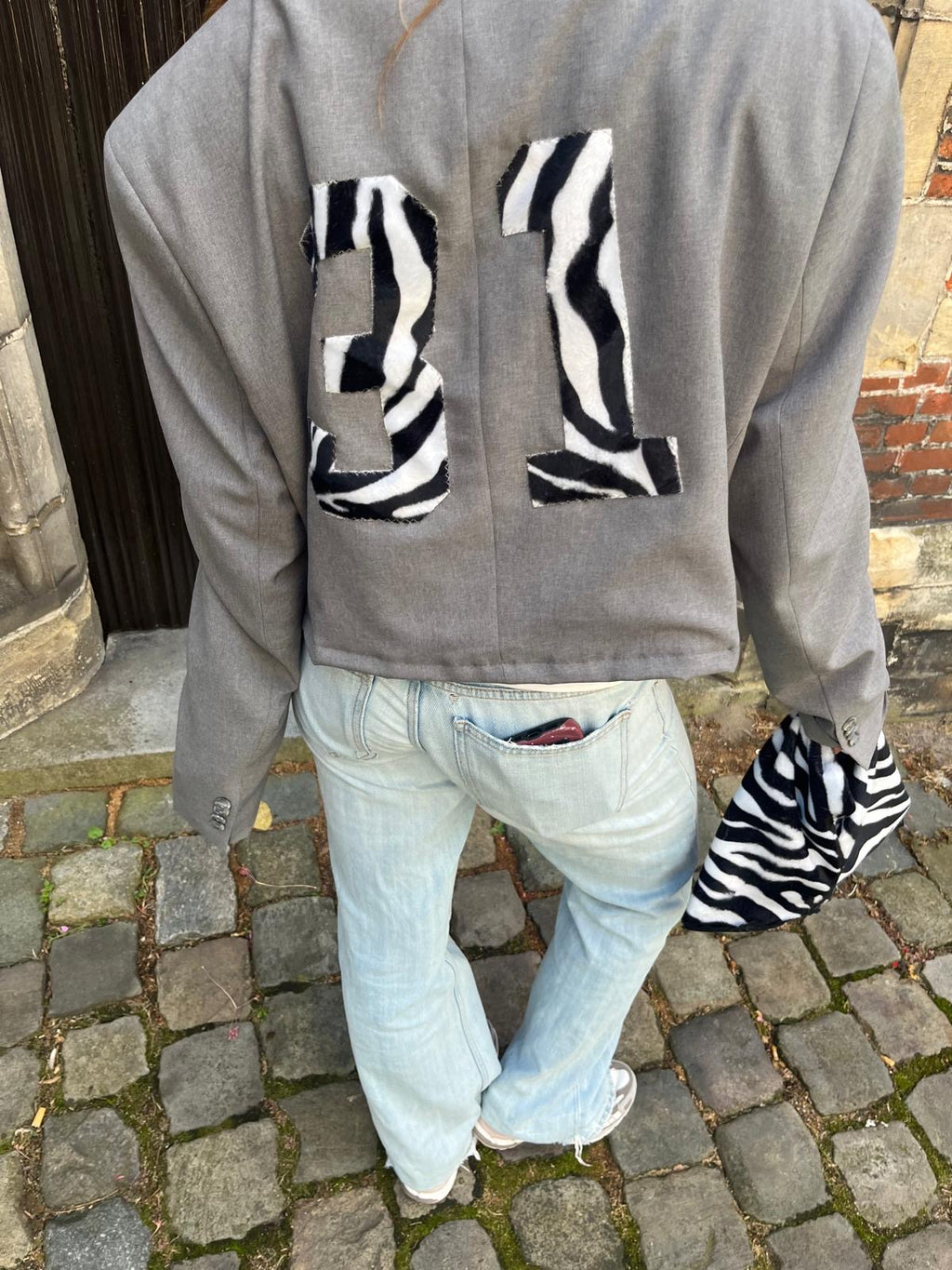 Cropped zebra blazer 31